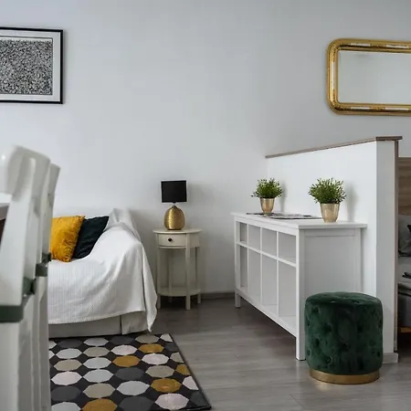 Dohany Street Delight Apartment