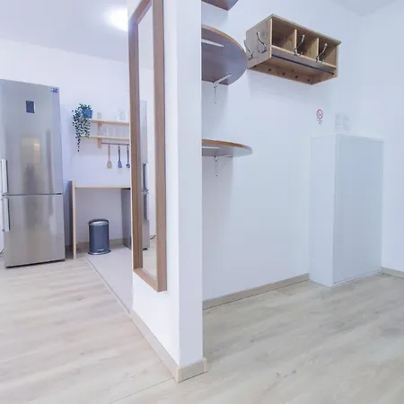Spring House With Free Private Parking Apartmán *