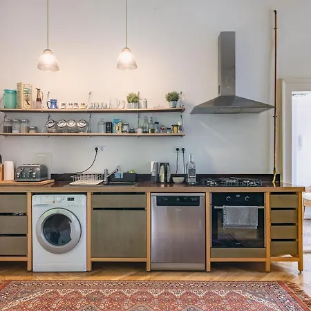 Bright & Spacious Loft With Basilica View Budapest