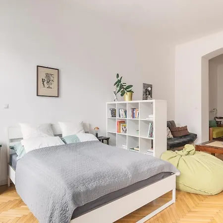 Apartment Bright & Spacious Loft With Basilica View Budapest
