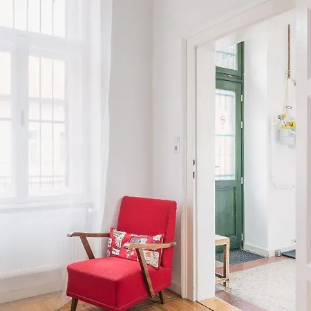 Apartment Bright & Spacious Loft With Basilica View *