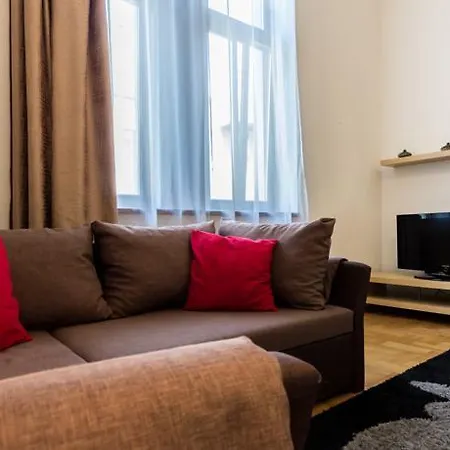 Easy Star Hotel 3*