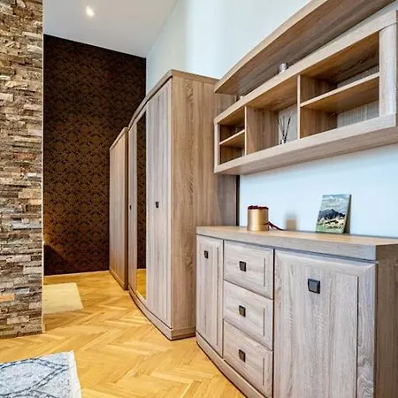 Westend Apartment *