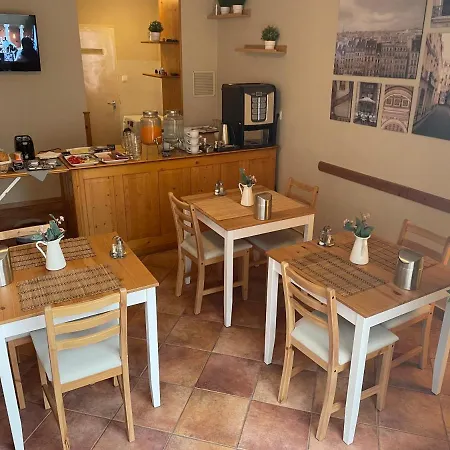 Boulevard Panzio - Self Check-in 3* Budapeşte