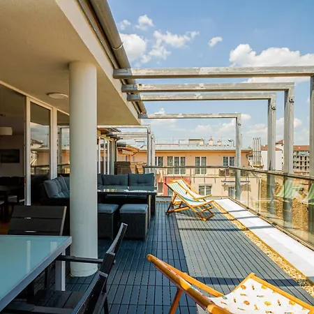 Luxury With Balcony In Downtown * Budapest