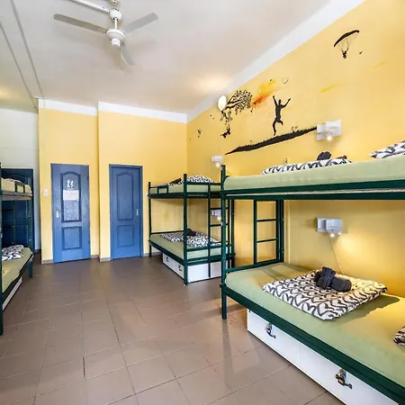 Hostel Island (adults Only) Budapeşte