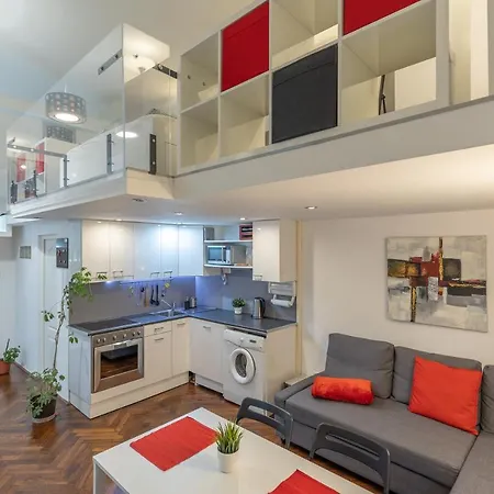 Bright & Shine Apartment
