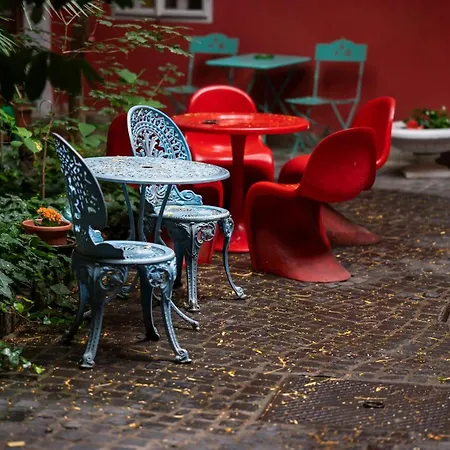 Vintage Garden With Balcony Apartament Budapeszt