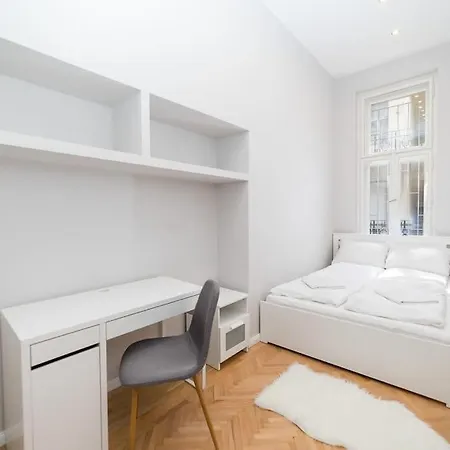 Cityscape Budget Vas Apartment *