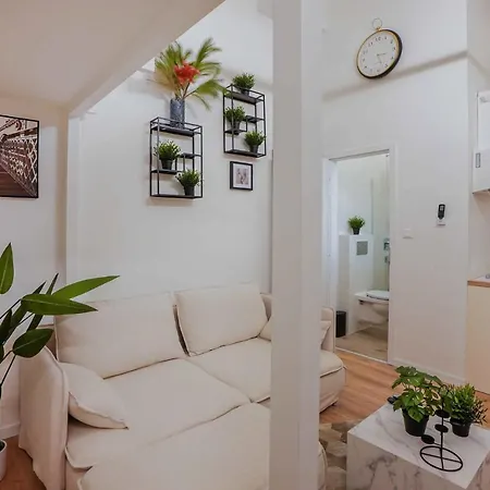 Greenlight Gallery By Newave Apartment *