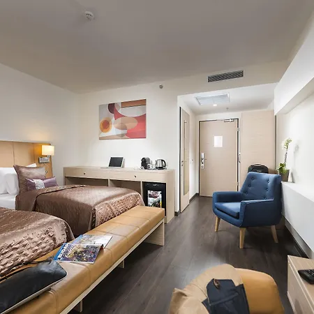 Bo33 Family & Hotell Budapest