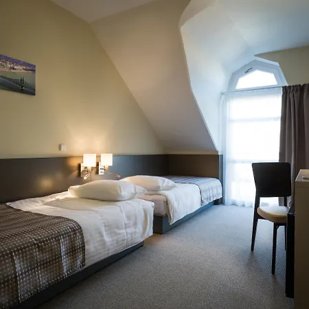 Corvin Corvin Wing Hotel 4*