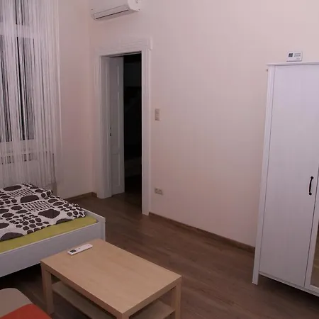 Apartment Oktogon *