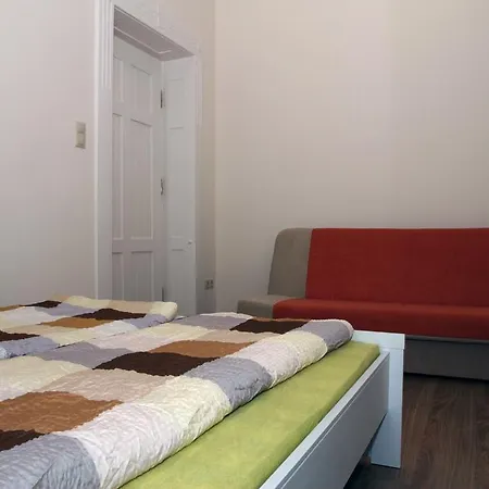 Oktogon Apartment *