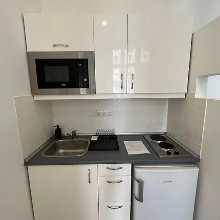 D58 Delux In The Center Апартаменты *
