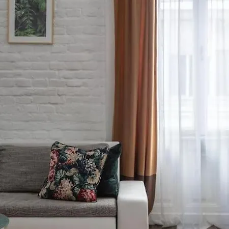 Chic, Captivating Space Near Opera House * Budapest