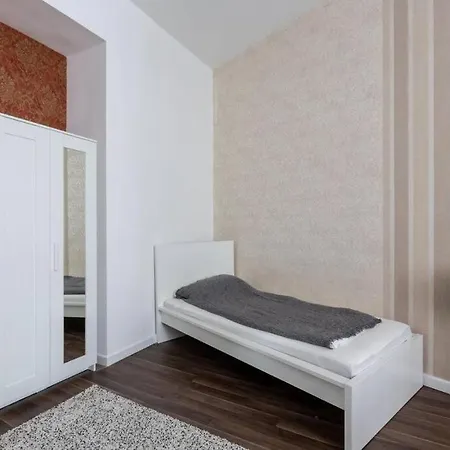 Apartment Chic, Captivating Space Near Opera House