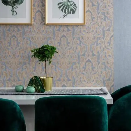 Chic, Captivating Space Near Opera House Apartment