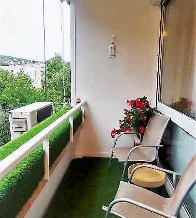 Kislakas Buda Sziveben *