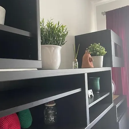 Viva - Cosy Flat In - Free Parking Apartman
