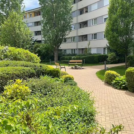 Viva - Cosy Flat In - Free Parking Apartman *