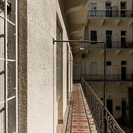 Shining Bright Two Bedroom Next To Andrassy Ave Apartment
