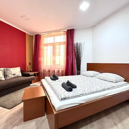 Central Seasons Design * Budapest