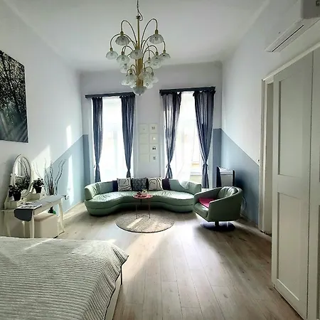Nora Apartment *