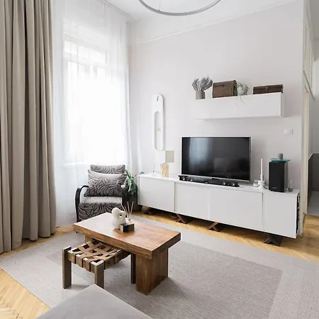 Sunrise Lounge Corvin 63m2 Ac Apartmán *