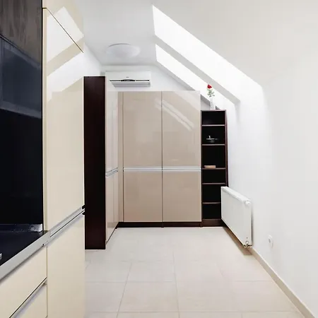 Apartment Corvin Promenade 2f Apartment, Downtown Budapest