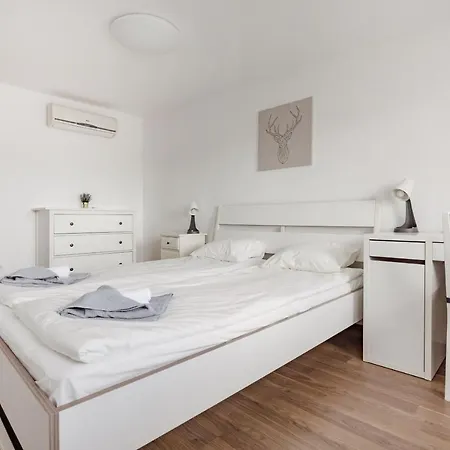 Corvin Promenade 2f Apartment, Downtown Apartment *