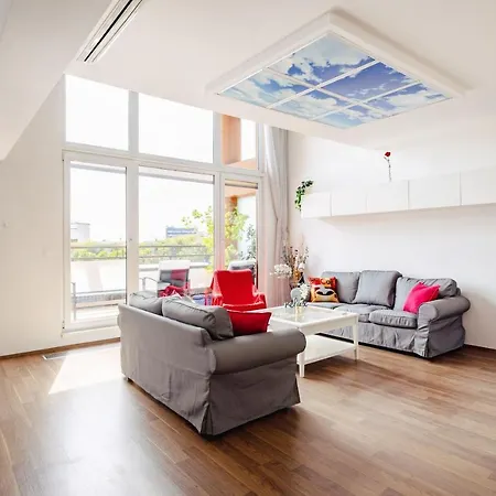 Corvin Promenade 2f Apartment, Downtown * Budapest