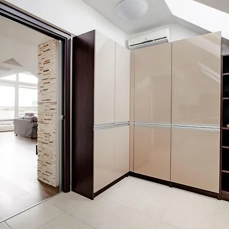 Apartment Corvin Promenade 2f Apartment, Downtown *