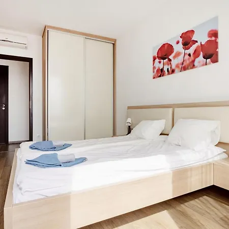 Apartment Corvin Promenade 2f Apartment, Downtown Budapest