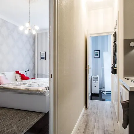 The Little Pearl Close To Westend Apartment