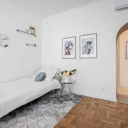 Daire D71 - Dob 71 Cozy - Location By Bqa *