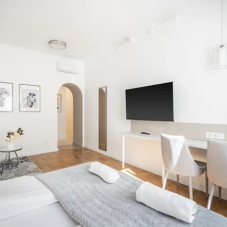 D71 - Dob 71 Cozy - Location By Bqa Daire *