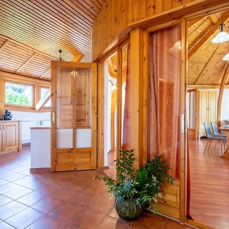 Apartment Kupolavilla-apartment-event House By The Danube River-buda