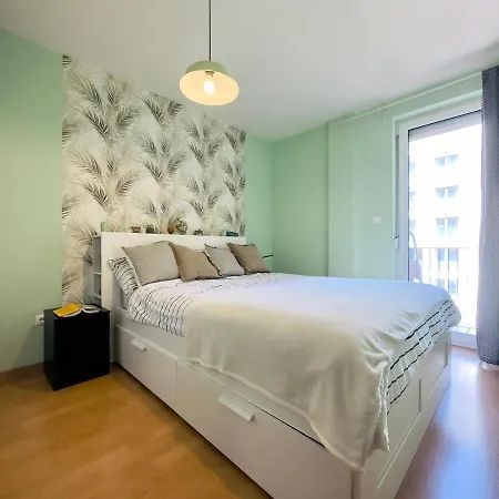 Apartment Corvin - Free Parking- *