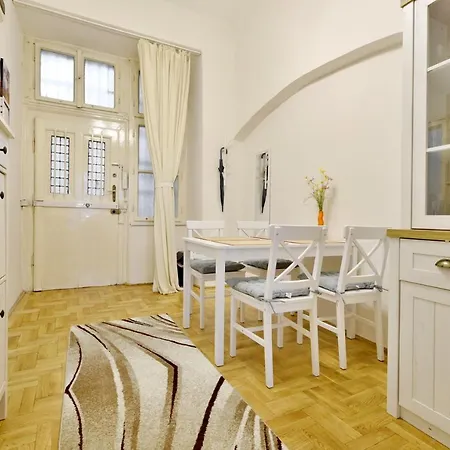 Regi Posta Apartamento