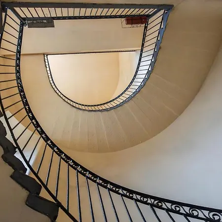 Liszt Ferenc Old Luxurious Flat Next To Synagogue * Будапешт