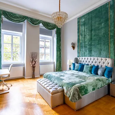 Liszt Ferenc Old Luxurious Flat Next To Synagogue * Будапешт