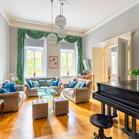 Liszt Ferenc Old Luxurious Flat Next To Synagogue Апартаменты Будапешт