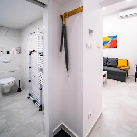 Free Parking Basilica Leo's - Ac, Wi-fi, Smart Tv Apartment *