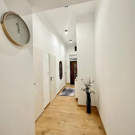 Luxory Design Apartment#bakats#freeparking#8ppl Apartment *