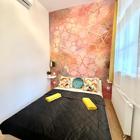 Luxory Design Apartment#bakats#freeparking#8ppl Apartment