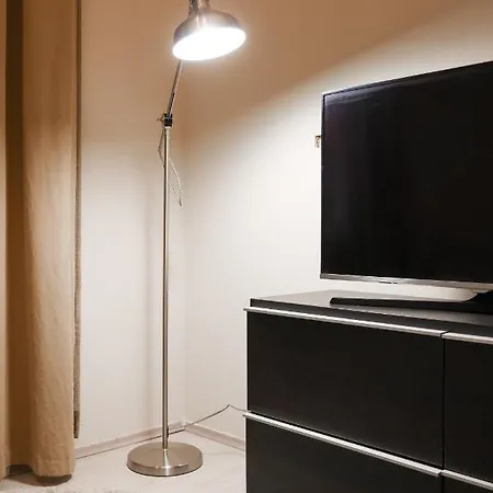Apartment Deluxe With 4bedrm 2 Bathrm *