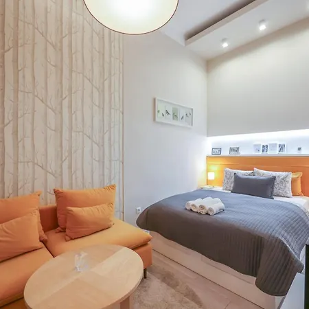 Deluxe With 4bedrm 2 Bathrm Budapest