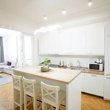 Venus - Paulay Ede I Apartment Budapest