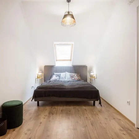 D26 Luxury Apartment